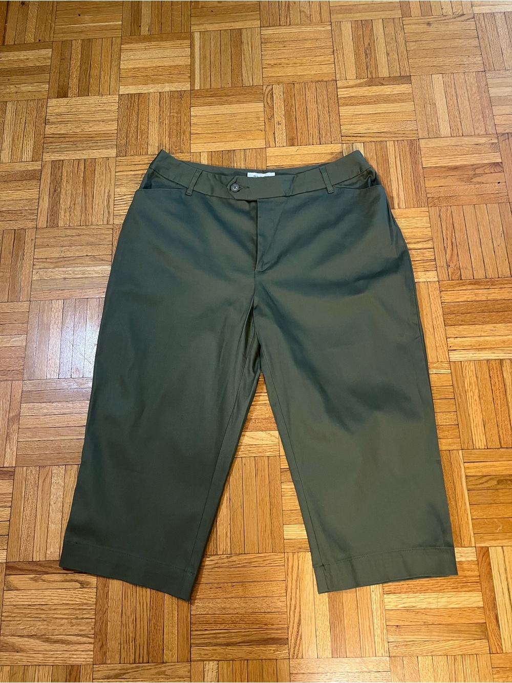 St. John's Bay Olive Green Capri size 16
